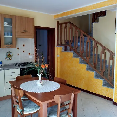 Villa Mon Refuge Villa Deluxe Correzzola